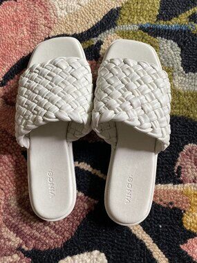 Vince Rumi Slip on Slides - 8.5US